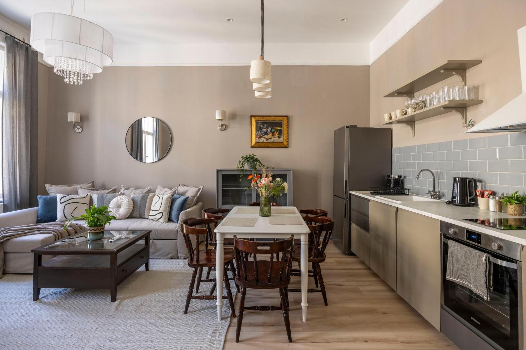 Charming Central Dream Home & Retreat By Prestige Homes 布达佩斯 外观 照片