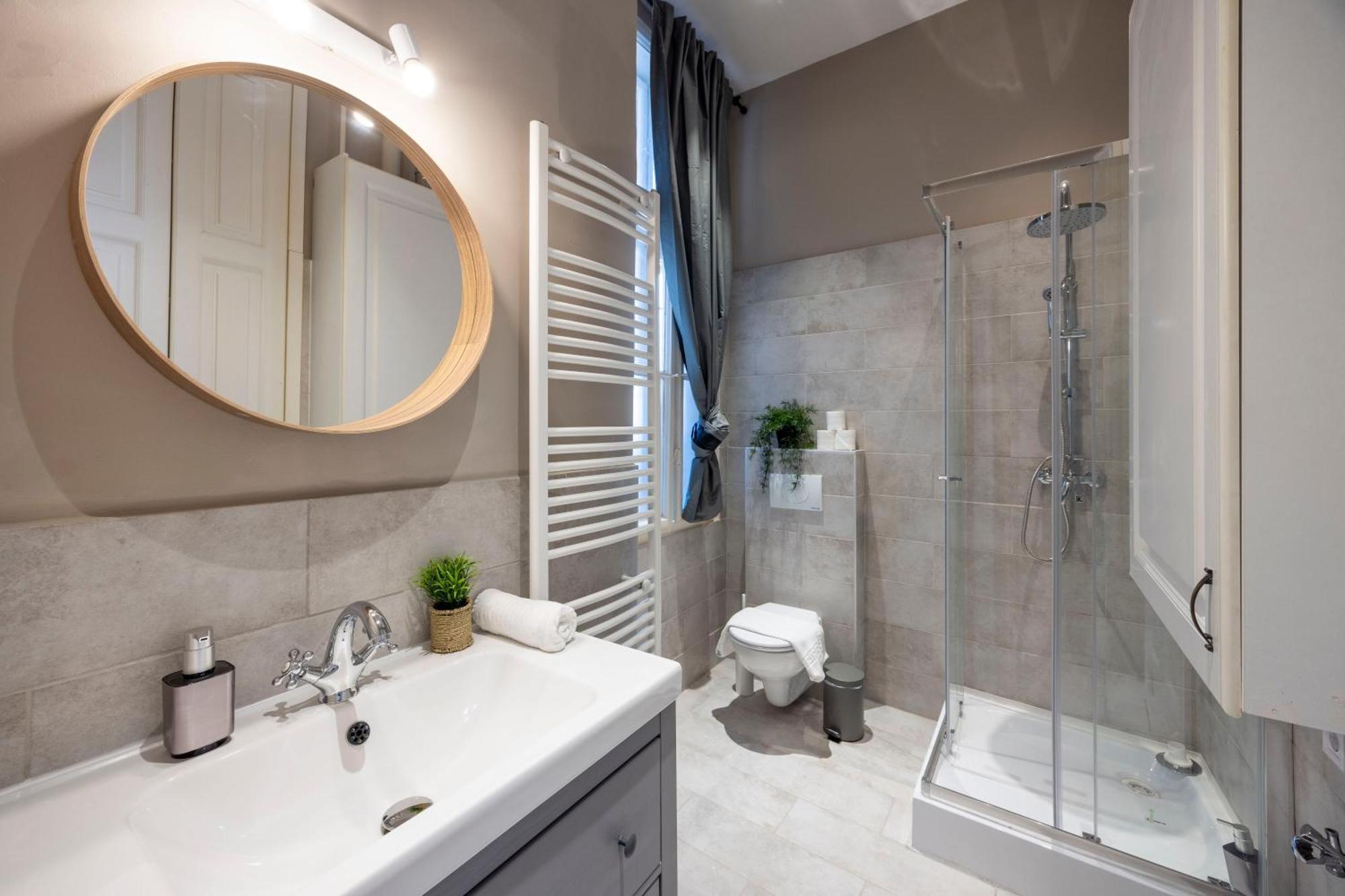 Charming Central Dream Home & Retreat By Prestige Homes 布达佩斯 外观 照片